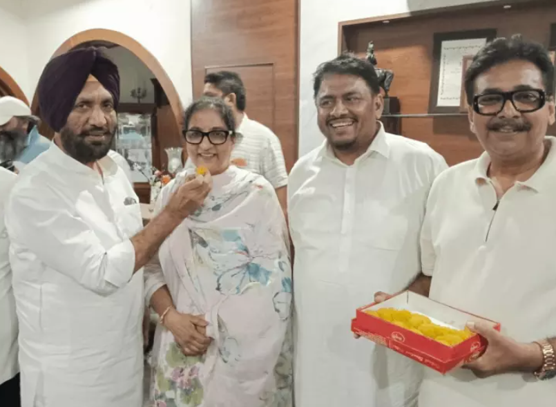 ਪਰਗਟ ਸਿੰਘ ਦੇ ਪੰਜਾਬ ਕਾਂਗਰਸ ਪ੍ਰਧਾਨ ਬਣਨ ’ਤੇ ਘਰ ’ਚ ਜਸ਼ਨ, ਪਤਨੀ ਤੇ ਸਮਰਥਕਾਂ ਨੇ ਢੋਲ ’ਤੇ ਪਾਇਆ ਭੰਗੜਾ