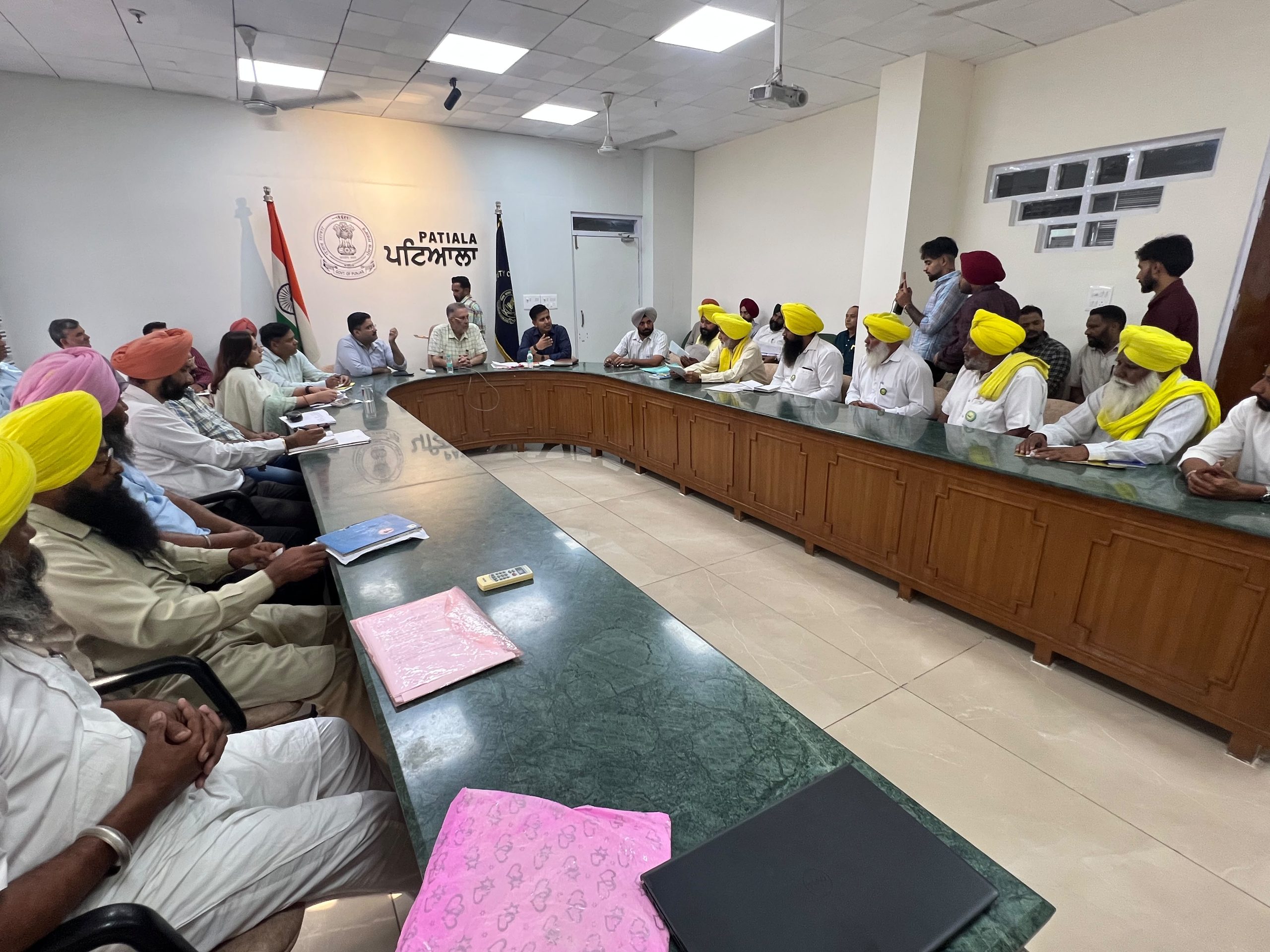 ਕਿਸਾਨ ਜਥੇਬੰਦੀ ਦੀ ਮੰਤਰੀ ਨਾਲ ਮੀਟਿੰਗ, ਝੋਨੇ ਦੇ ਨੁਕਸਾਨ ਤੋਂ ਲੈ ਕੇ DAP ਤੇ ਪਰਾਲੀ ਦੇ ਮੁੱਦੇ ‘ਤੇ ਹੋਈ ਚਰਚਾ